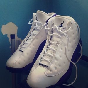 Perfect condition Jordan Lakers 13s size 10.5